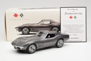 Chevrolet Corvette C3 Spider Laguna Grå Metallic AUTOart 1:18 71173 Metall — bild 8 av 8