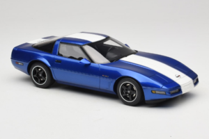 Chevrolet Corvette C4 Grand Sport Admiral Blue GT Spirit 1:18 GT538 Resin — bild 4 av 6