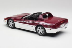 Chevrolet Corvette C4 Indy 500 Pace Car Maisto 1:18 56011 Metall — bild 7 av 8