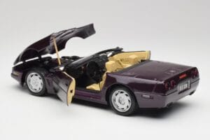 Chevrolet Corvette C4 LT4 Cabriolet Lila Metallic Maisto 1:18 50277 Metall — bild 5 av 8