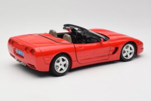 Chevrolet Corvette C5 Cabriolet Röd Bburago 1:18 3076 Metall — bild 3 av 8