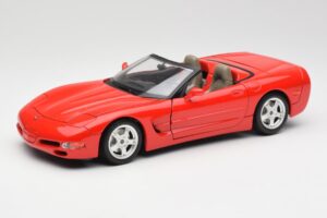 Chevrolet Corvette C5 Cabriolet Röd Bburago 1:18 3076 Metall