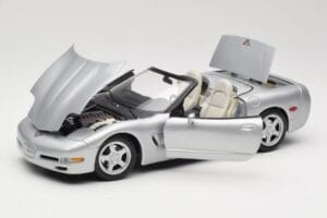 Chevrolet Corvette C5 Cabriolet Silver Maisto 1:18 50317 Metall — bild 2 av 8