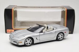 Chevrolet Corvette C5 Cabriolet Silver Maisto 1:18 50317 Metall — bild 8 av 8