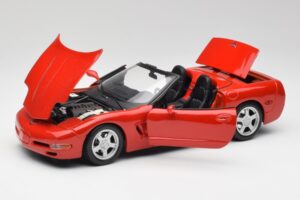Chevrolet Corvette C5 Cabriolet Torch Röd Maisto 1:18 50318 Metall — bild 2 av 8