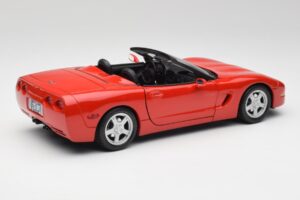 Chevrolet Corvette C5 Cabriolet Torch Röd Maisto 1:18 50318 Metall — bild 3 av 8