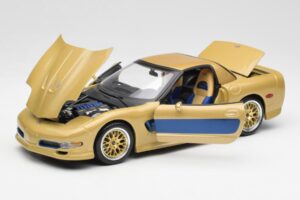 Chevrolet Corvette C5 Guldstrand Signature Edition Guld Maisto 1:18 31657 Metall — bild 2 av 8