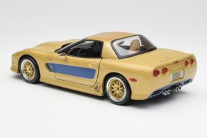 Chevrolet Corvette C5 Guldstrand Signature Edition Guld Maisto 1:18 31657 Metall — bild 7 av 8