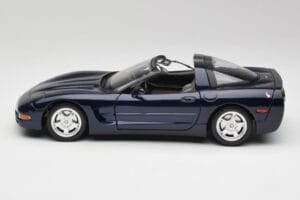 Chevrolet Corvette C5 Nassau Blå Bburago 1:18 30166 Metall — bild 4 av 8