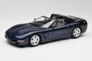 Chevrolet Corvette C5 Nassau Blå Bburago 1:18 30166 Metall