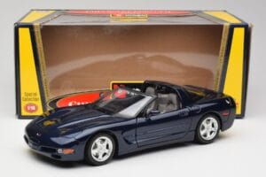 Chevrolet Corvette C5 Nassau Blå Bburago 1:18 30166 Metall — bild 8 av 8