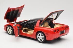 Chevrolet Corvette C5 Targa Röd UT Models 1:18 21001 Metall — bild 5 av 8