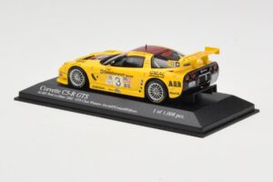 Chevrolet Corvette C5-R #3 R. Fellows / J. O'Connell / O. Gavin ALMS Petit Le Mans 2002 Minichamps 1:43 400021493 Metall — bild 3 av 4