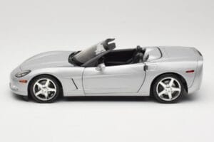 Chevrolet Corvette C6 Cabriolet Silver Hot Wheels 1:18 B6052 Metall — bild 4 av 8