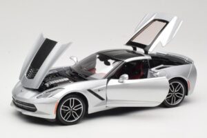 Chevrolet Corvette C7 Silver Maisto 1:18 38132 Metall — bild 2 av 8