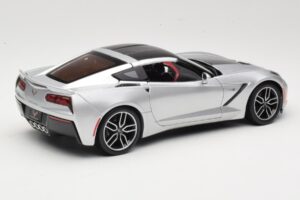 Chevrolet Corvette C7 Silver Maisto 1:18 38132 Metall — bild 3 av 8