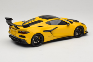 Chevrolet Corvette C8 ZR1 Gul GT Spirit 1:18 GT528 Resin — bild 2 av 6