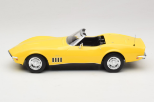 Chevrolet Corvette C3 Cabriolet Daytona Yellow Norev 1:18 189039 Metall — bild 3 av 6