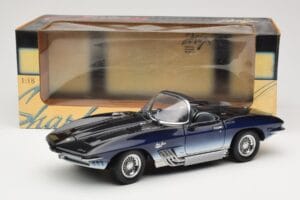 Chevrolet Corvette Mako Shark Mörkblå UT Models 1:18 21061 Metall — bild 8 av 8