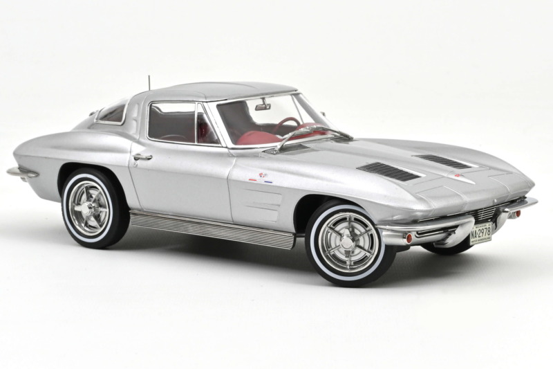 Chevrolet Corvette C2 Sting Ray Sebring Silver Norev 1:18 189052 Metall
