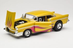 Chevrolet Custom Gul med Flamma Hot Wheels 1:18 21356 Metall — bild 2 av 8