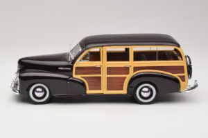 Chevrolet Fleetmaster Woody Svart Maisto 1:18 56043 Metall — bild 4 av 8