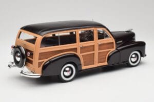 Chevrolet Fleetmaster Woody Svart & Wood Panels Maisto 1:18 43697545B Metall — bild 3 av 8