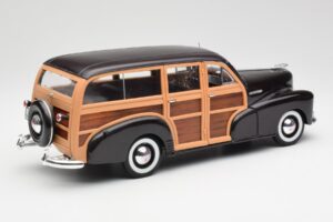 Chevrolet Fleetmaster Woody Brun Maisto 1:18 36854 Metall — bild 3 av 8
