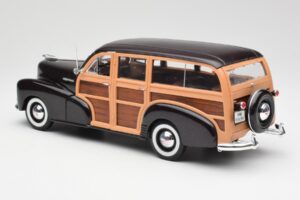 Chevrolet Fleetmaster Woody Brun Maisto 1:18 36854 Metall — bild 7 av 8