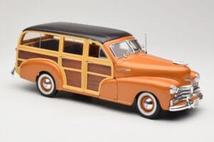 Chevrolet Fleetmaster Woody Guld Maisto 1:18 56042 Metall — bild 6 av 8