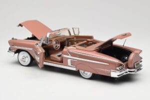 Chevrolet Impala Cabriolet Brun Motormax 1:18 73112 Metall — bild 5 av 8