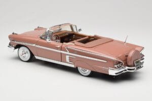 Chevrolet Impala Cabriolet Brun Motormax 1:18 73112 Metall — bild 7 av 8