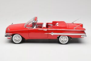 Chevrolet Impala Cabriolet Röd Welly 1:18 9864W Metall — bild 4 av 8