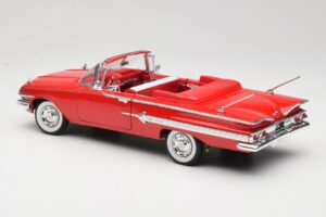 Chevrolet Impala Cabriolet Röd Welly 1:18 9864W Metall — bild 7 av 8
