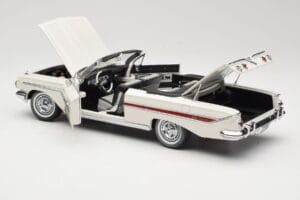 Chevrolet Impala Cabriolet Vit Sun Star 1:18 3405 Metall — bild 5 av 8