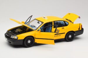 Chevrolet Impala Taxi Maisto 1:18 36617 Metall — bild 2 av 8