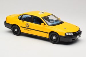 Chevrolet Impala Taxi Maisto 1:18 36617 Metall — bild 6 av 8