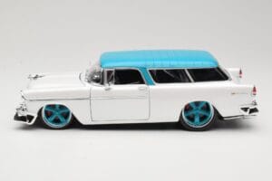 Chevrolet Nomad Vit Maisto 1:18 32613 Metall — bild 4 av 8