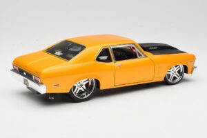 Chevrolet Nova SS Guld Maisto 1:18 31083 Metall — bild 3 av 8
