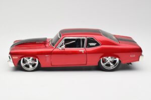Chevrolet Nova SS Coupe Röd Maisto 1:18 31083-M1 Metall — bild 4 av 8