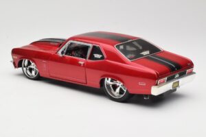 Chevrolet Nova SS Coupe Röd Maisto 1:18 31083-M1 Metall — bild 7 av 8