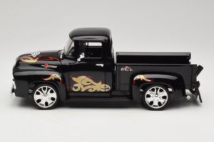 Chevrolet Old School Cody Project Truck & Chopper Set Joyride 1:18 33911 Metall — bild 4 av 8