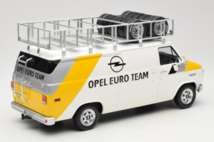 Opel Manta 400 Group B Rally Tour de Corse 1984 Med Chevrolet G30 Servicebuss Otto 1:18 OT491 Resin — bild 5 av 13