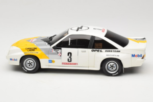 Opel Manta 400 Group B Rally Tour de Corse 1984 Med Chevrolet G30 Servicebuss Otto 1:18 OT491 Resin — bild 9 av 13
