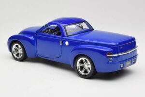Chevrolet SSR Concept Blå Maisto 1:18 531612 Metall — bild 7 av 8