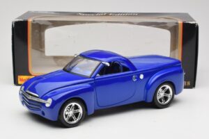 Chevrolet SSR Concept Blå Maisto 1:18 531612 Metall — bild 8 av 8