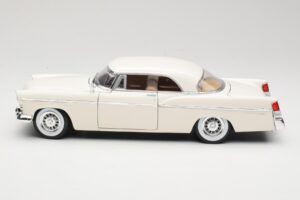 Chrysler 300B Vit Maisto 1:18 531897 Metall — bild 4 av 8