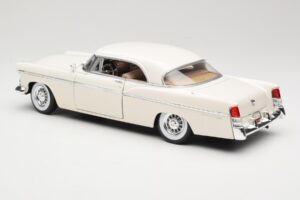 Chrysler 300B Vit Maisto 1:18 531897 Metall — bild 7 av 8