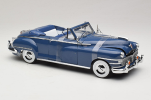 Chrysler New Yorker Blå Signature Models 1:18 CT-68629 Metall — bild 4 av 6
