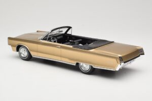 Chrysler Newport Cabriolet Gold Metallic BoS Models 1:18 BOS273 Resin — bild 5 av 6